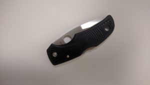 folding knife spyderco drop point native